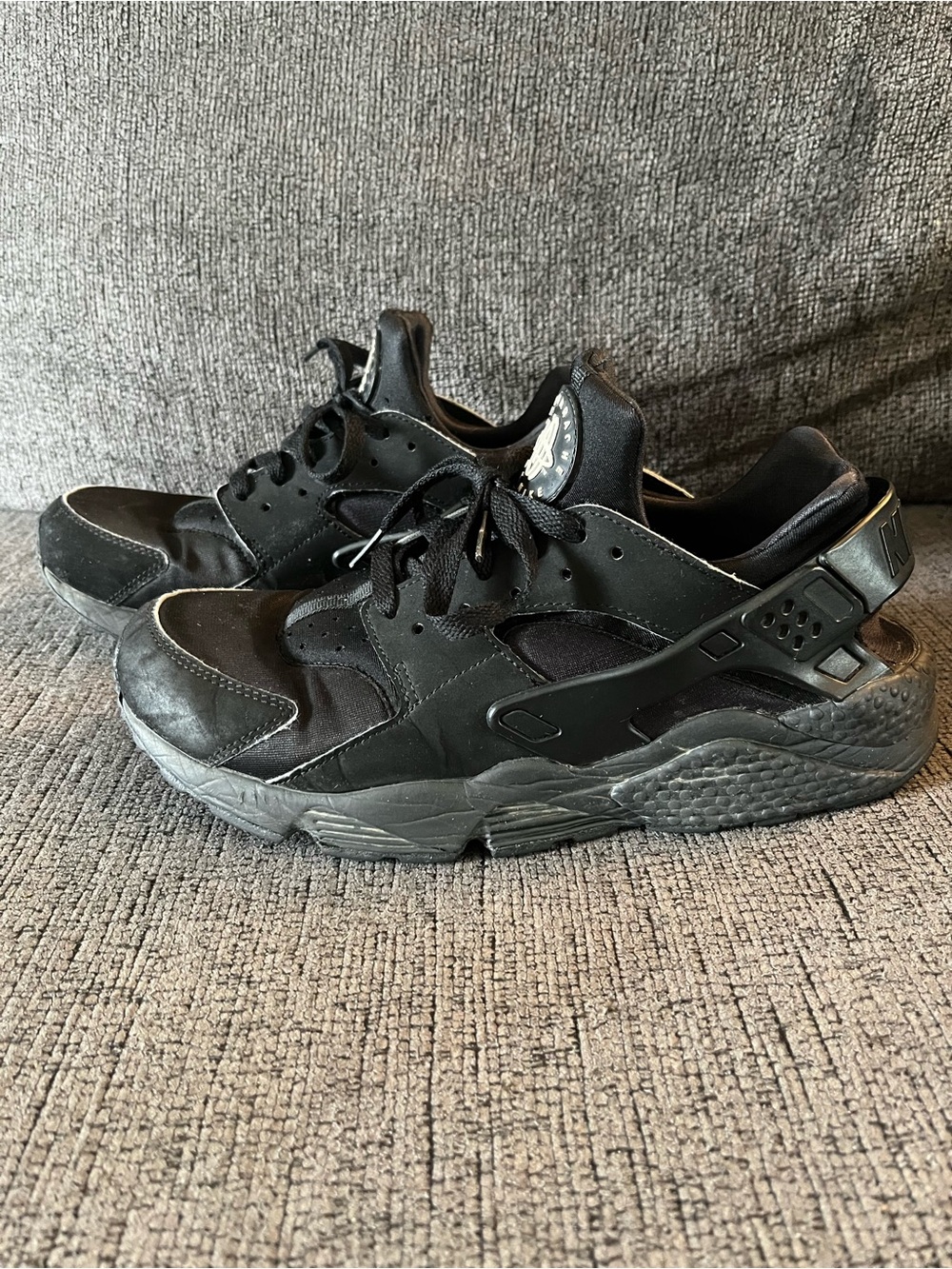 Nike Air Huarache "Triple Black" Sneakers - Size 9.5